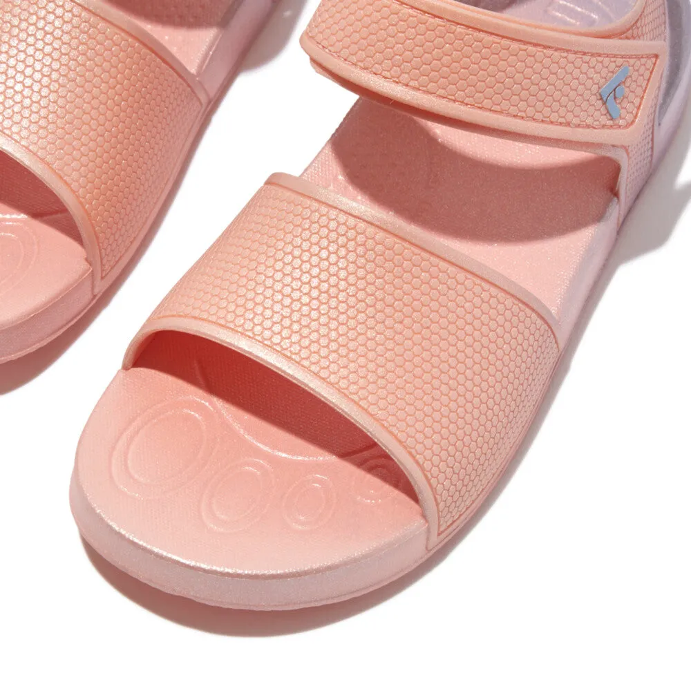 รองเท้าแตะ เด็ก รุ่น iQUSHION KIDS JUNIOR IRIDESCENT ERGONOMIC BACK-STRAP SANDALS