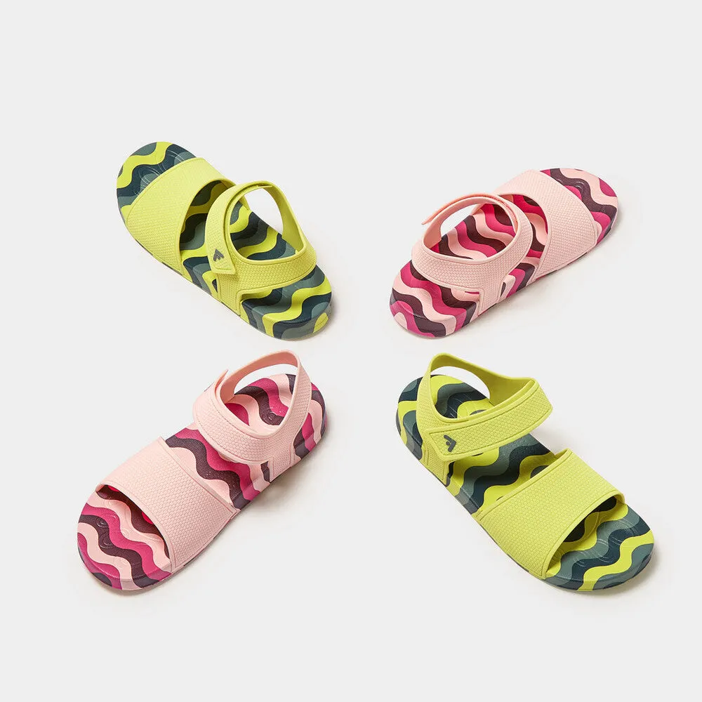 รองเท้าแตะแบบรัดส้น เด็ก รุ่น iQUSHION KIDS JUNIOR WAVE-PRINT ERGONOMIC BACK-STRAP SANDALS