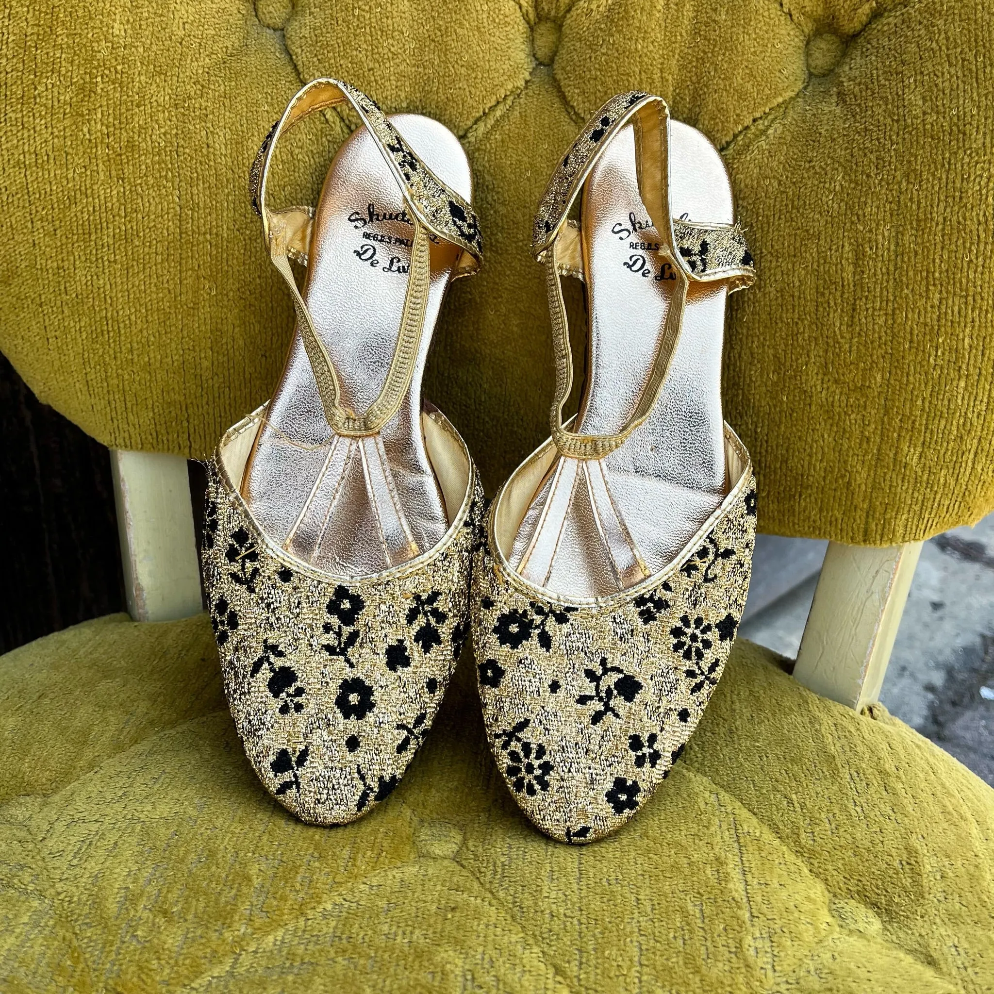 1960s Gold Lamé Flats