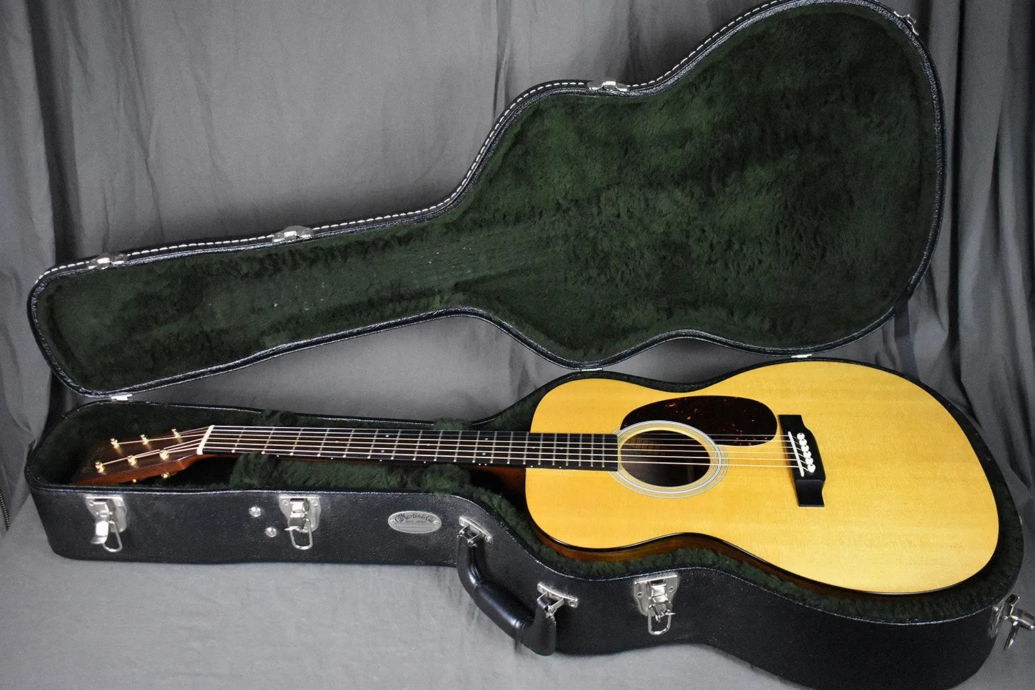 2019 Martin OM-21