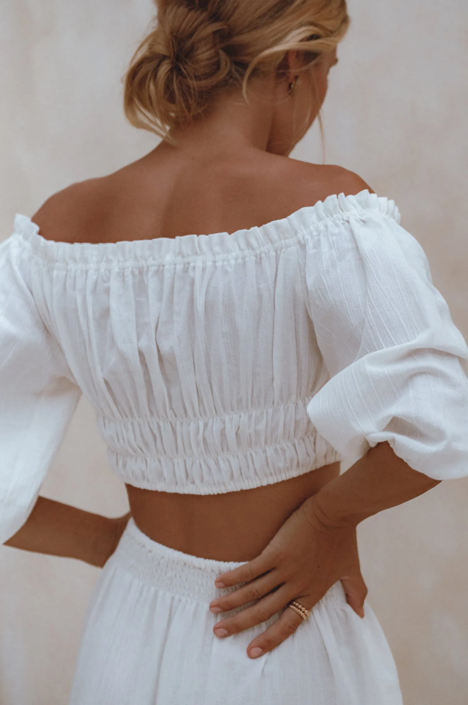 Annabelle Linen Cropped Top