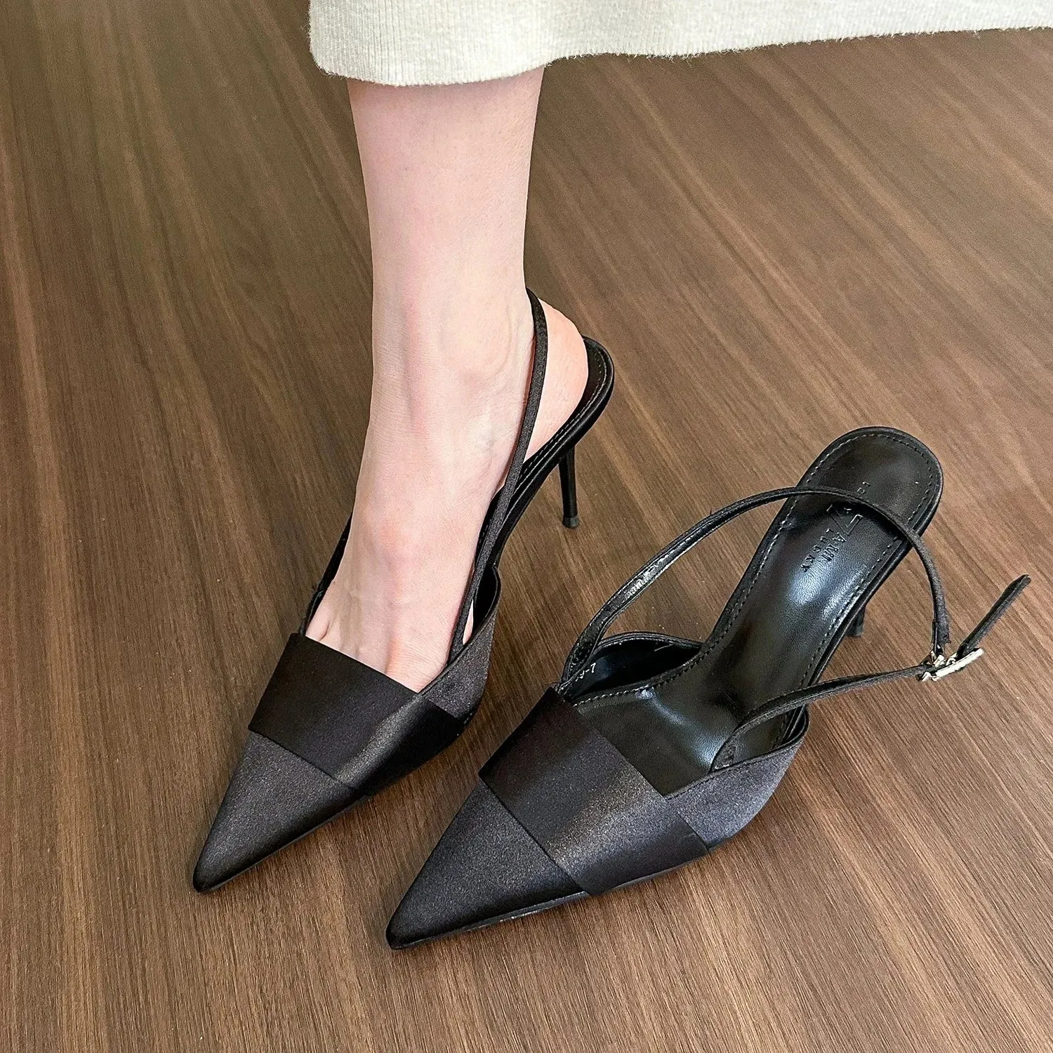 Hnzxzm Sandals Women High Heels Shoes Fashion Summer Slippers New Pointed Toe Sexy Dress Wedding Pumps Slingback