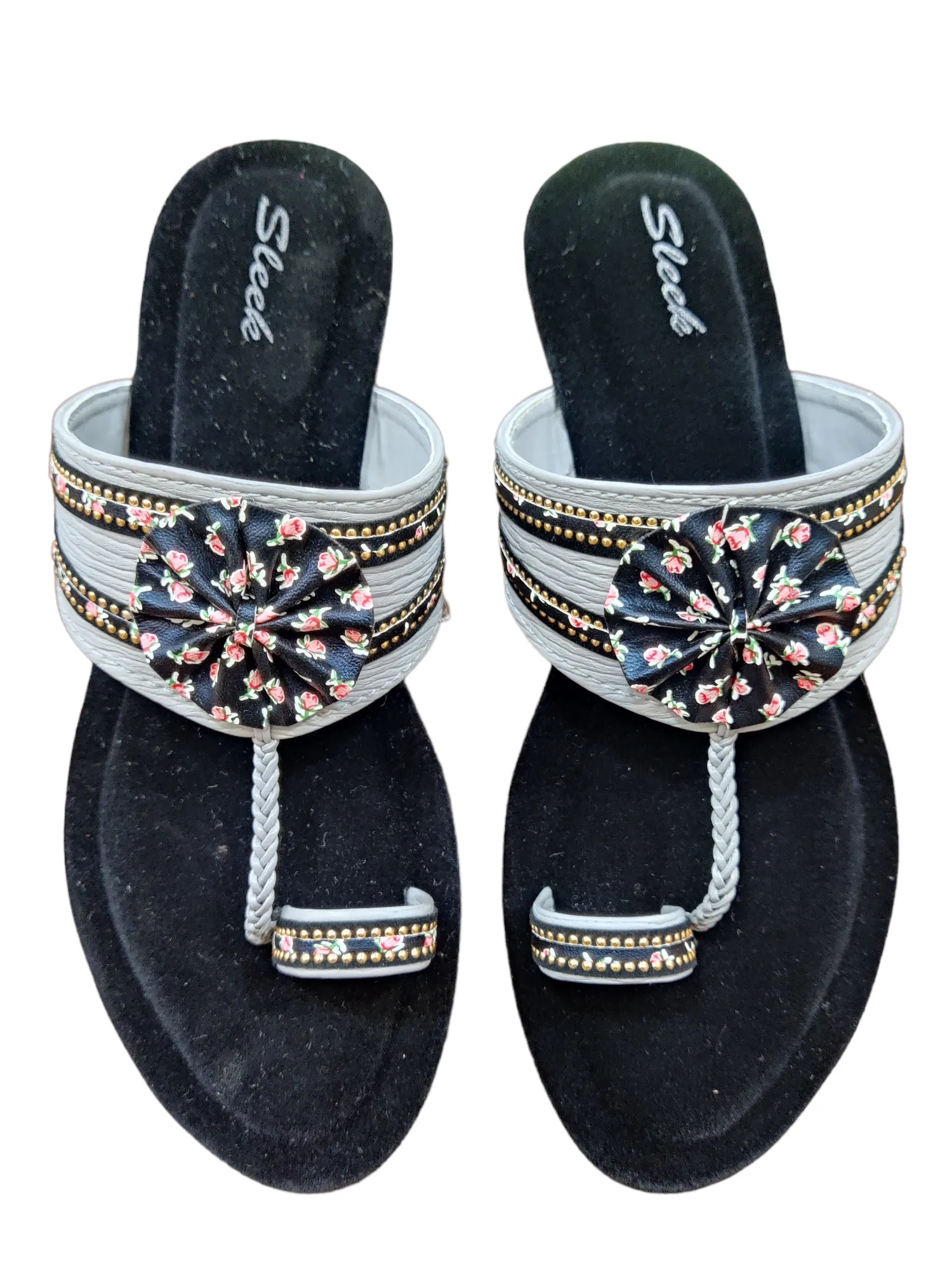 kolhapuri slipper