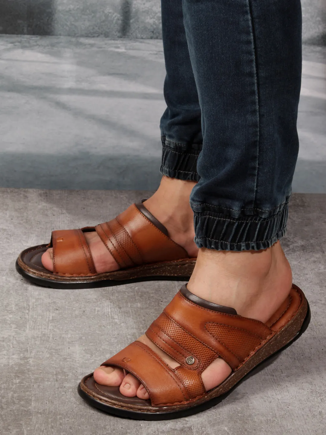 Men Tan Sandal / Slipper (ID4216)