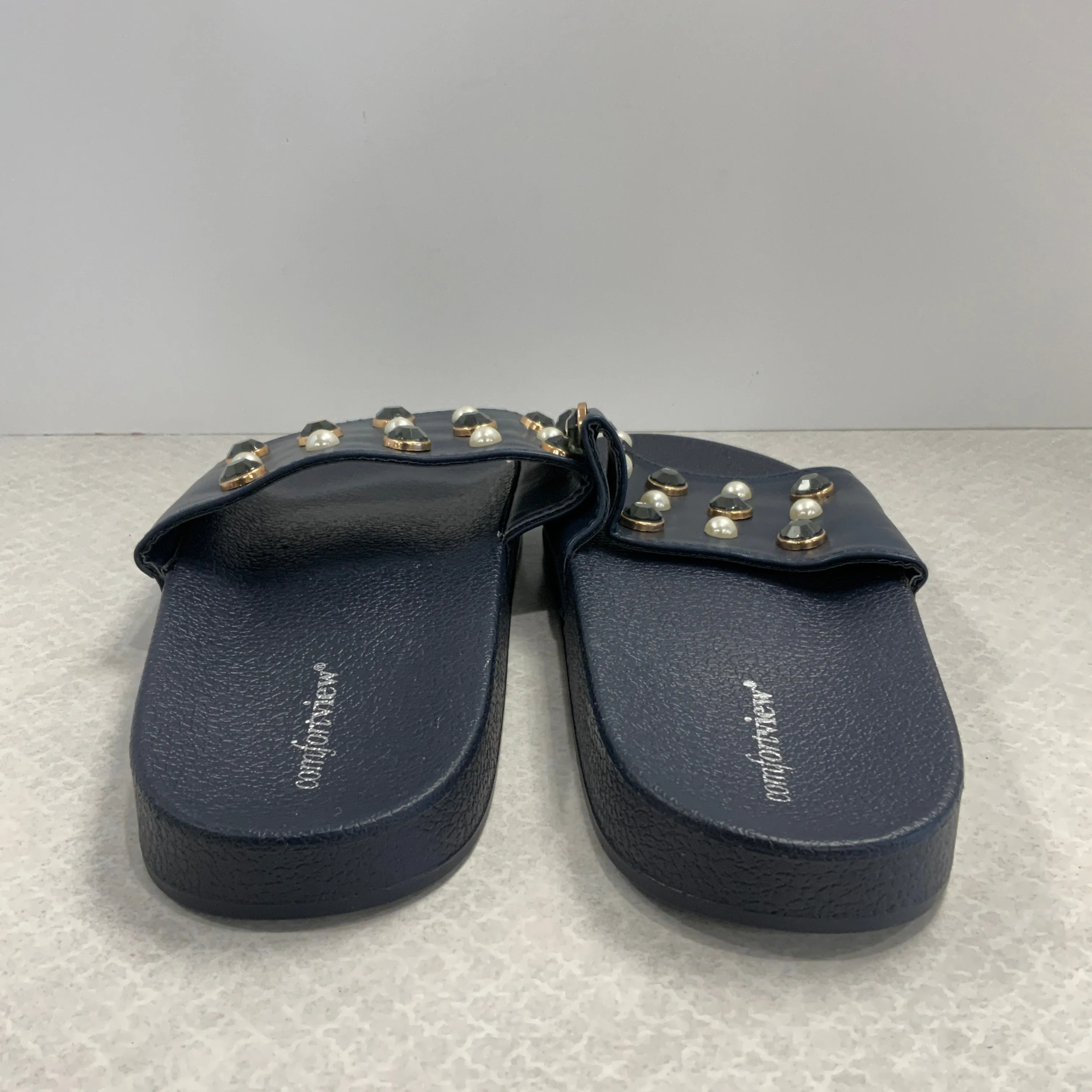 Navy Sandals Flats Comfortview, Size 10