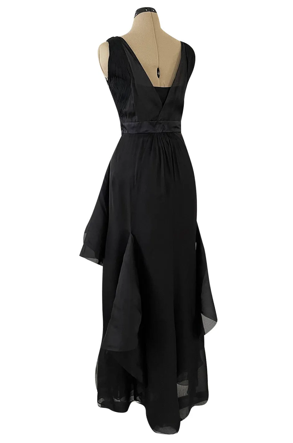 Resort 2009 Valentino Runway Black Silk Chiffon & Organza Dress w Black Ring Paillette Detail