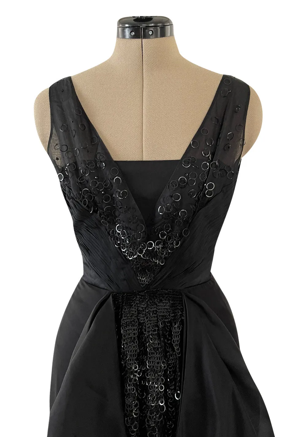 Resort 2009 Valentino Runway Black Silk Chiffon & Organza Dress w Black Ring Paillette Detail