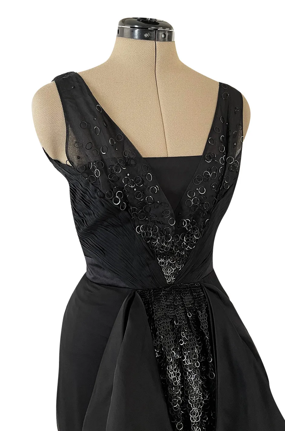 Resort 2009 Valentino Runway Black Silk Chiffon & Organza Dress w Black Ring Paillette Detail