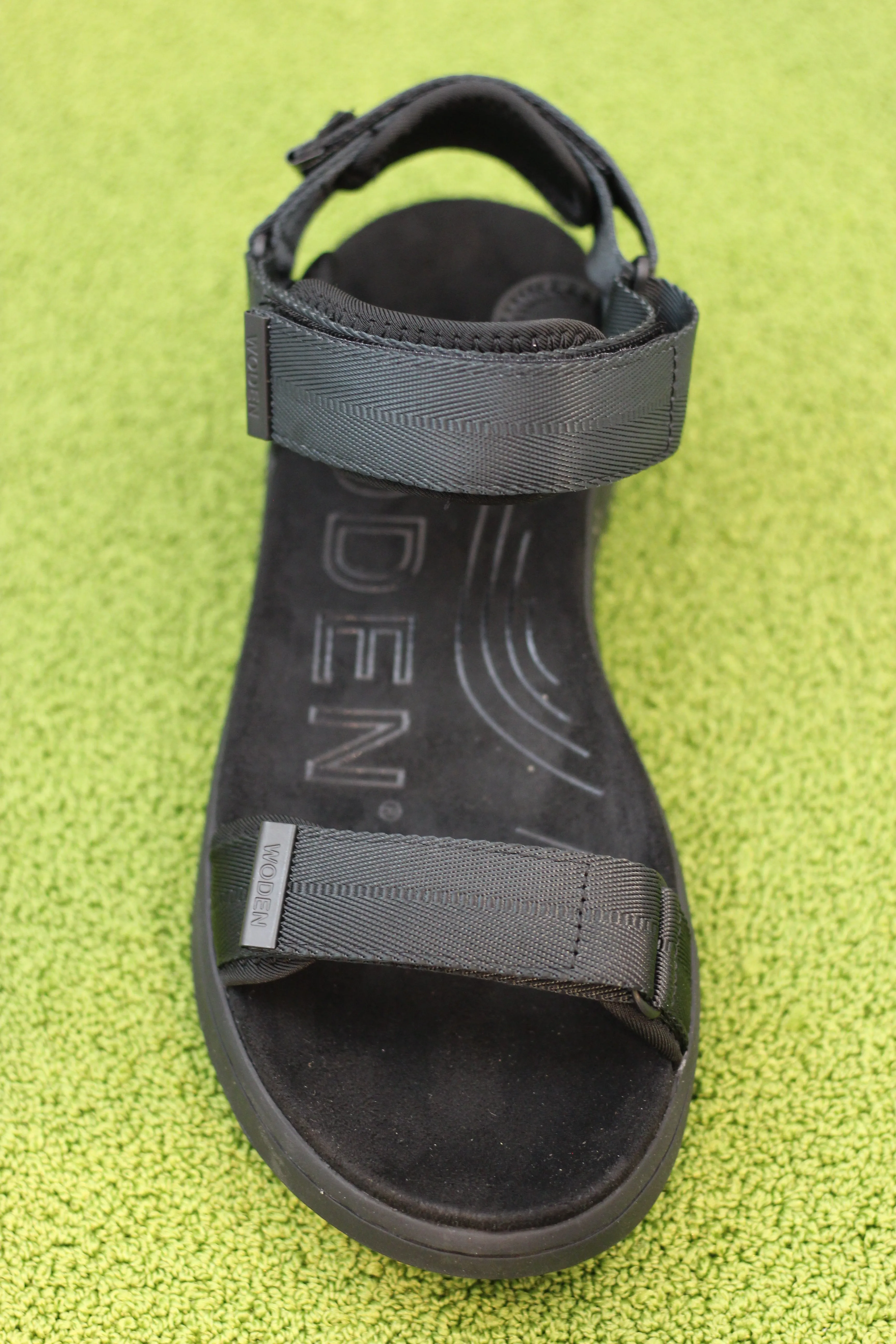 Womens Line Sandal - Black/Black Textile